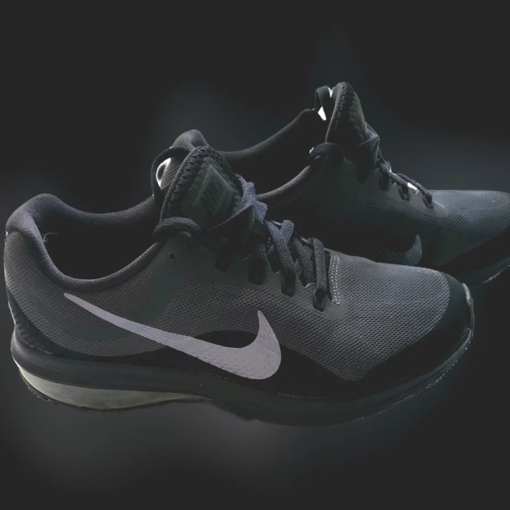 Nike Air Max Dynasty black Running Shoes